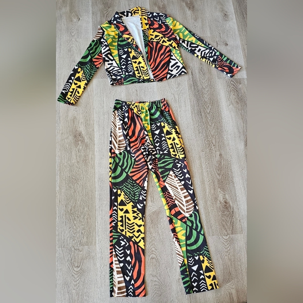 Large Two-Piece Safari Print Suit - Picture 2 of 4
